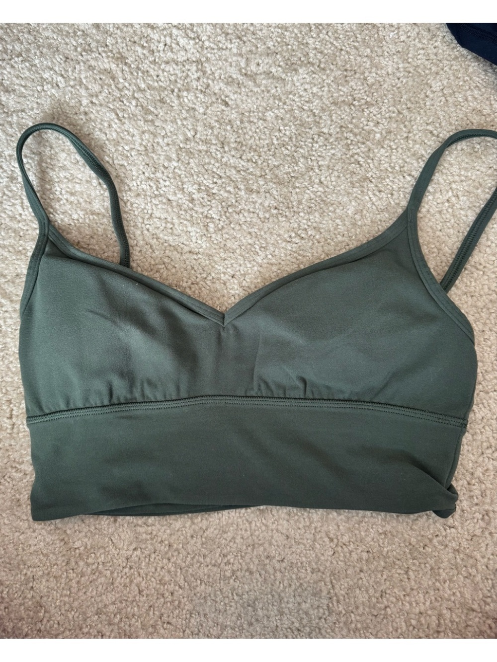Lululemon bra, size 6, like new